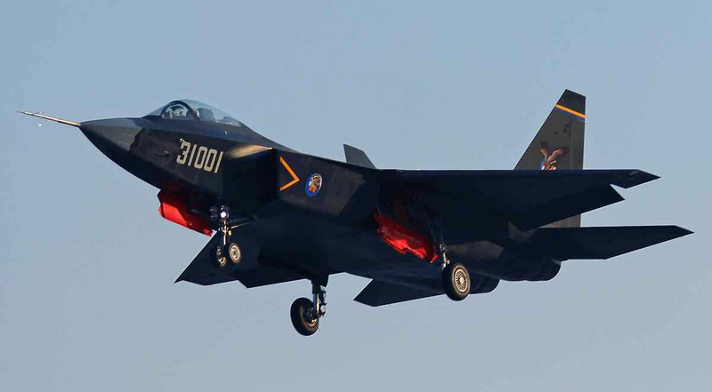 Illustration for article titled Pakistan Looking To Buy China's J-31 Stealth Fighter